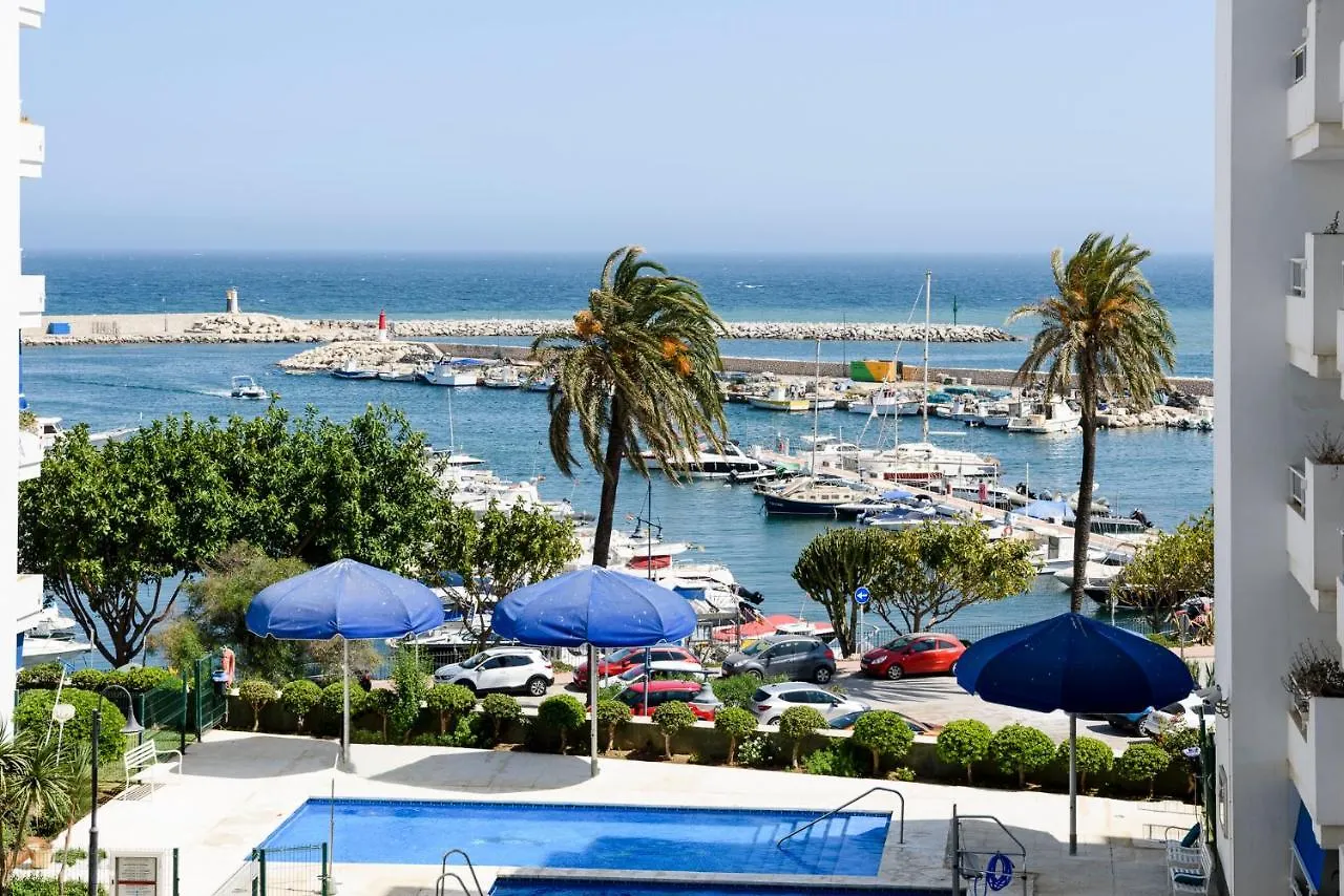 Estepona Marina With Sea Views, Pool And Parking Spanien